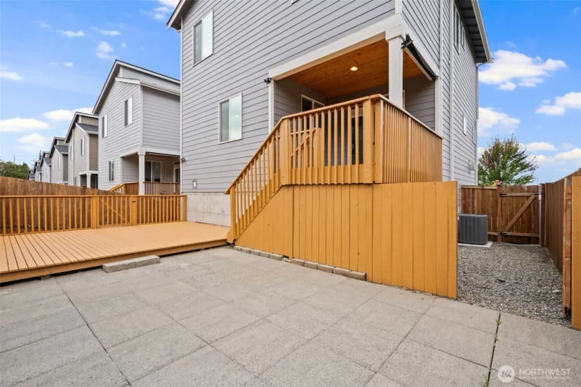 Property photo for 650 Nw Gardenia Way, Bremerton photo 19