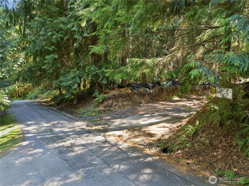 Property photo for 28505 Se 67th Street, Issaquah photo 4