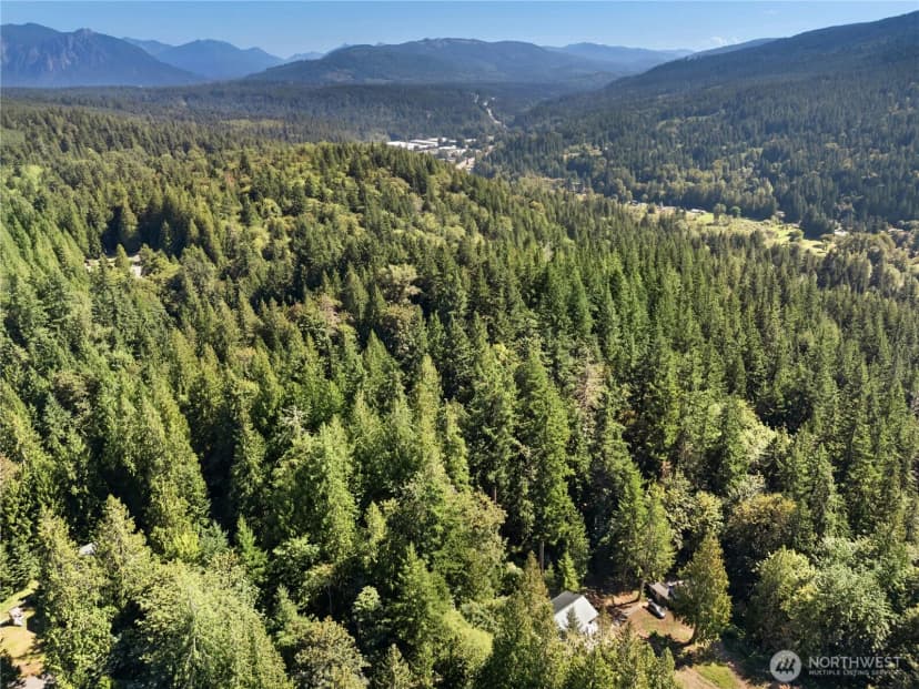 Property photo for 28505 Se 67th Street, Issaquah photo 21