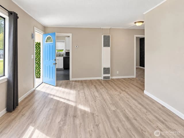 Property photo for 3810 S Asotin Street, Tacoma photo 4