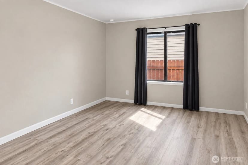 Property photo for 3810 S Asotin Street, Tacoma photo 5