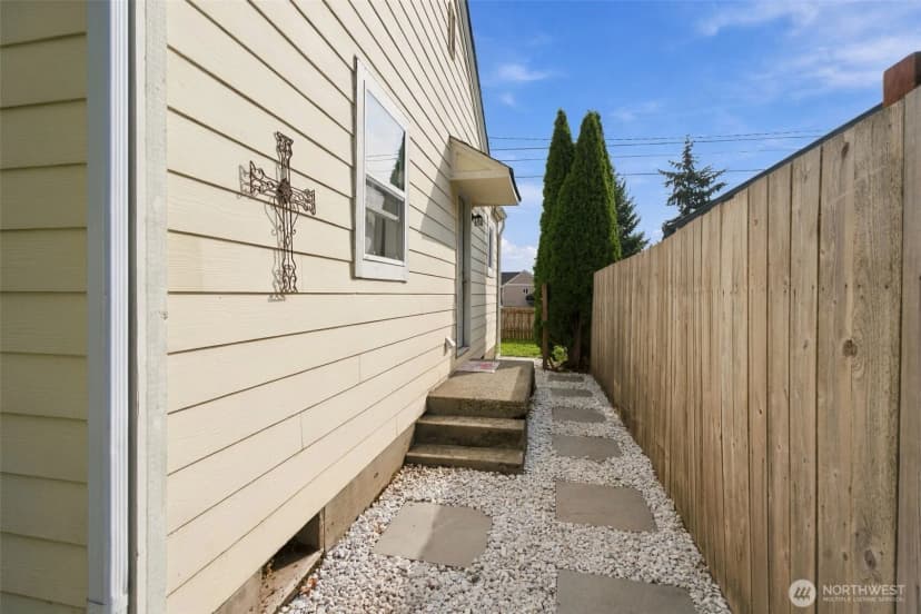 Property photo for 3810 S Asotin Street, Tacoma photo 12