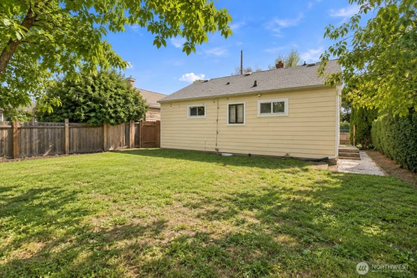 Property photo for 3810 S Asotin Street, Tacoma photo 14