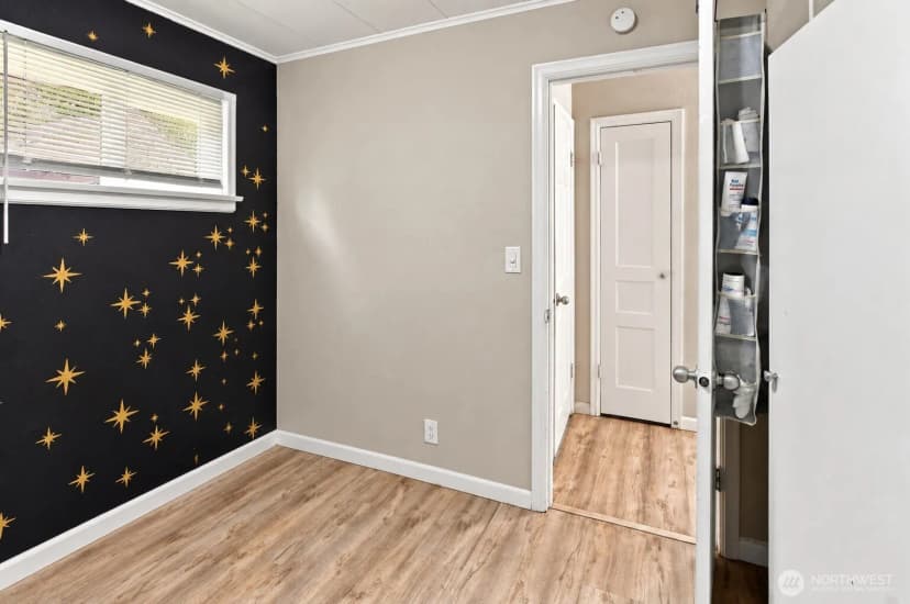 Property photo for 3810 S Asotin Street, Tacoma photo 9