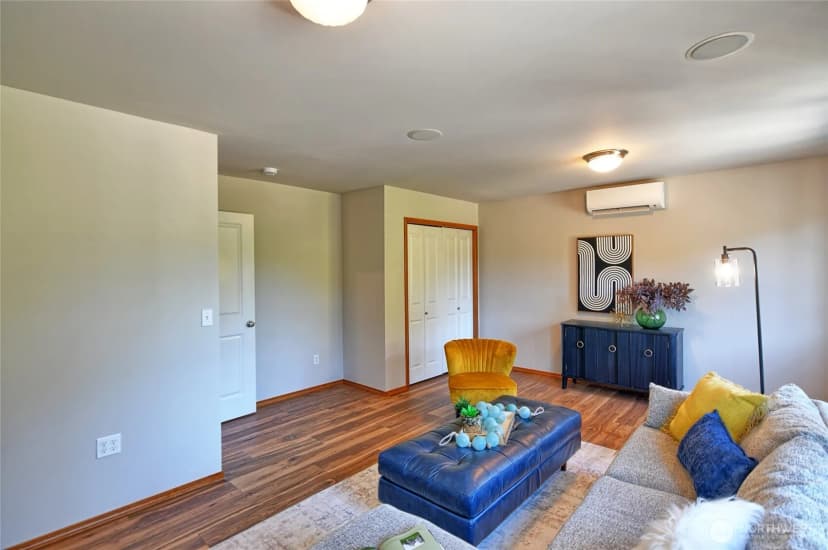 Property photo for 1706 239th Street Sw, Bothell photo 18