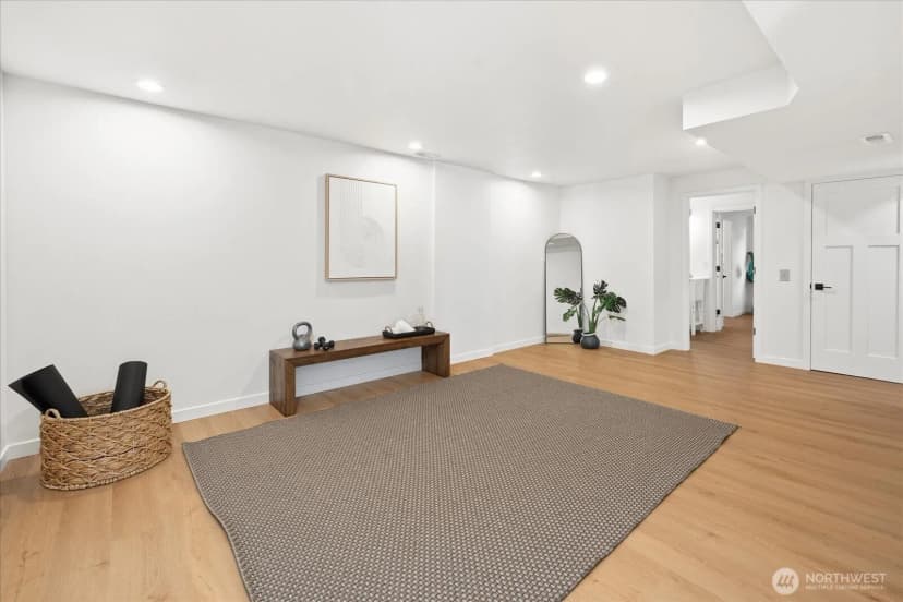 Property photo for 16018 36th Avenue Ne, Lake Forest Park photo 25