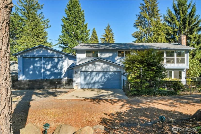 Property photo for 18021 Waverly Drive, Snohomish photo 3