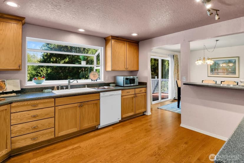 Property photo for 18021 Waverly Drive, Snohomish photo 11