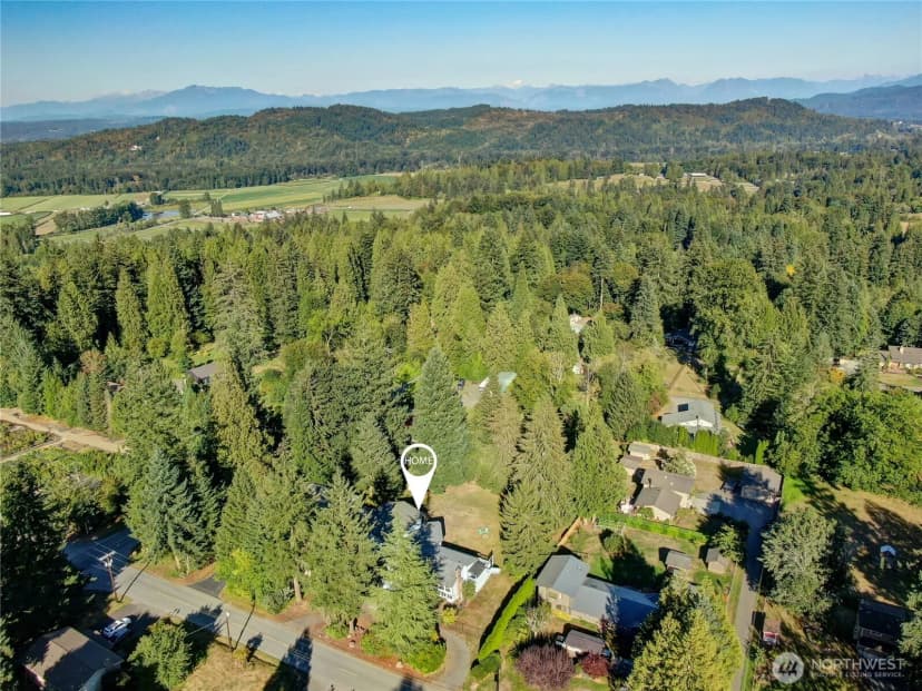 Property photo for 18021 Waverly Drive, Snohomish photo 4