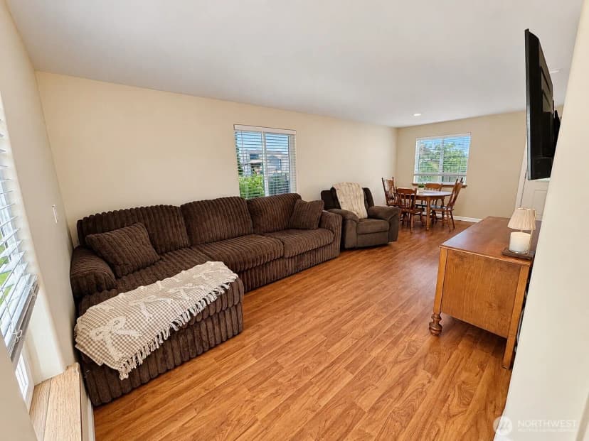 Property photo for 419 Spring Lane, Sedro Woolley photo 2
