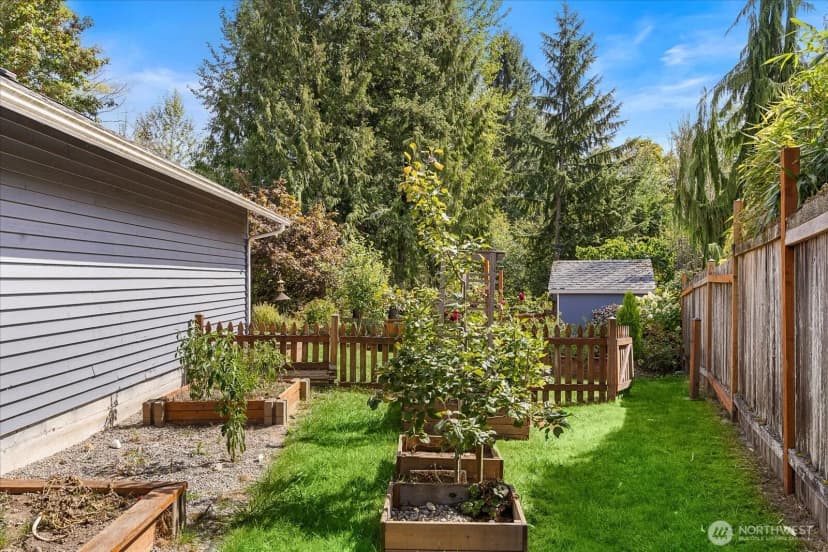Property photo for 16721 6th Avenue Se, Bothell photo 31