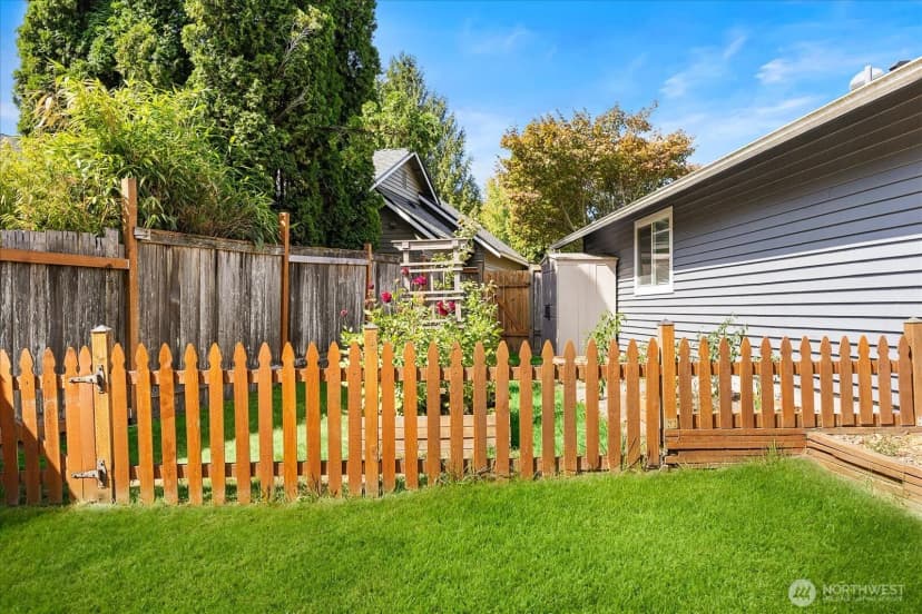 Property photo for 16721 6th Avenue Se, Bothell photo 29