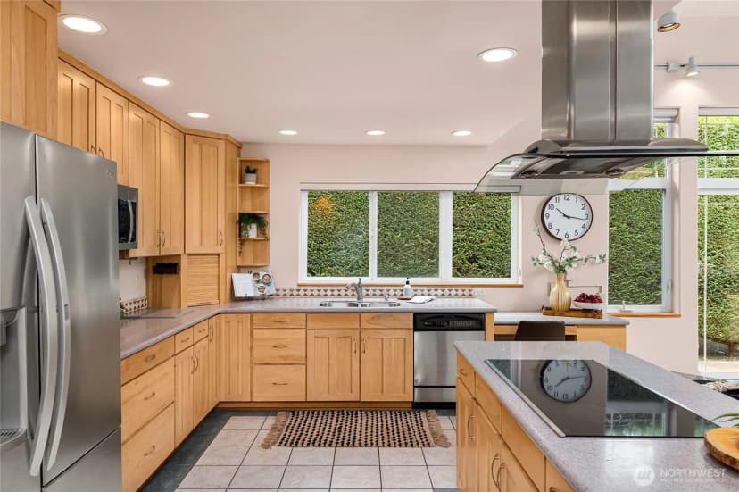 Property photo for 11033 Mandus Olson Road Ne, Bainbridge Island photo 15