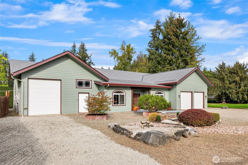 Property photo for 11033 Mandus Olson Road Ne, Bainbridge Island photo 4