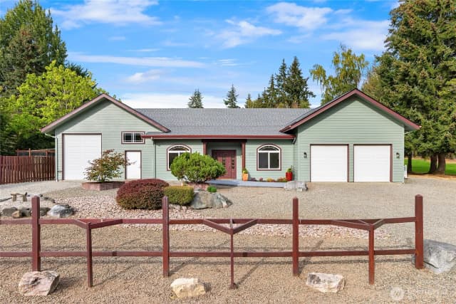 Property photo for 11033 Mandus Olson Road Ne, Bainbridge Island photo 2