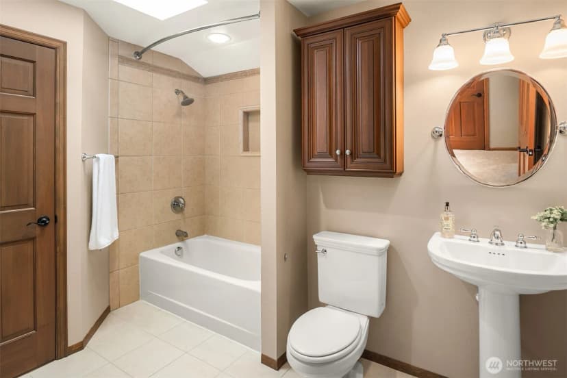 Property photo for 18138 Ne 130th Place, Redmond photo 29