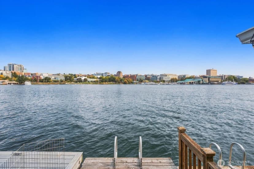 Property photo for 3146 Portage Bay Place E #n, Seattle photo 35