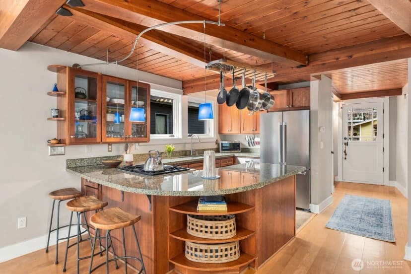 Property photo for 3146 Portage Bay Place E #n, Seattle photo 6