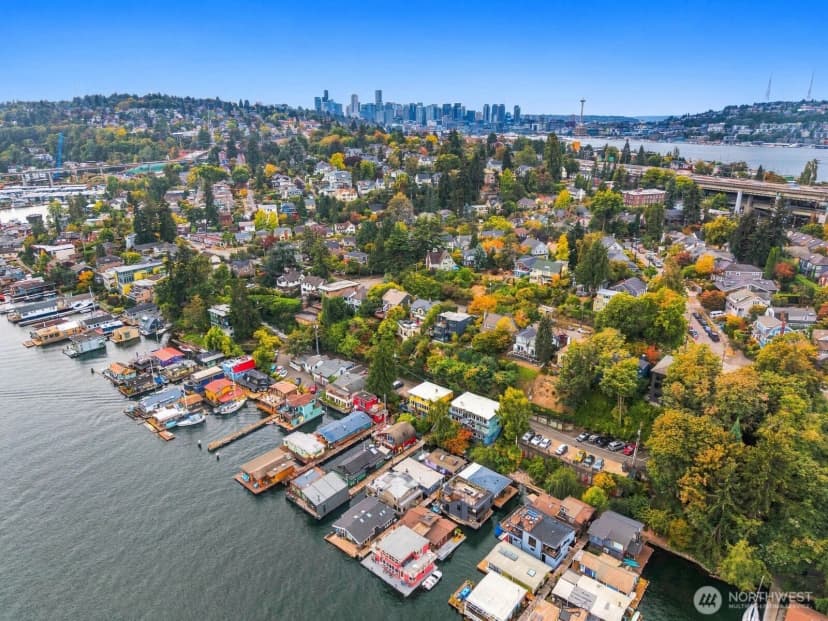 Property photo for 3146 Portage Bay Place E #n, Seattle photo 39