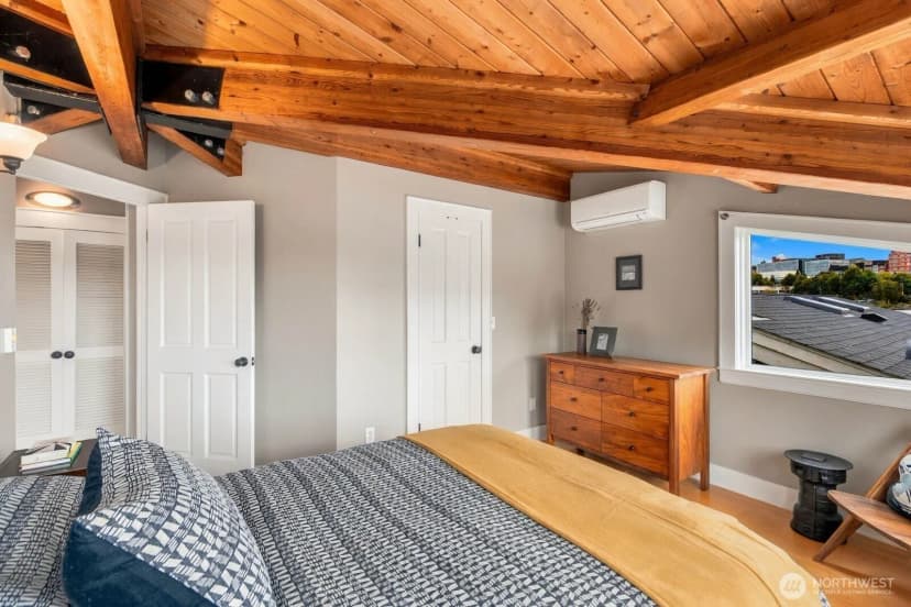Property photo for 3146 Portage Bay Place E #n, Seattle photo 24