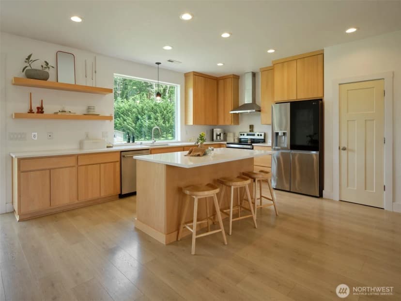 Property photo for 560 Park Road, Winlock photo 9