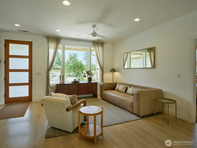 Property photo for 560 Park Road, Winlock photo 7