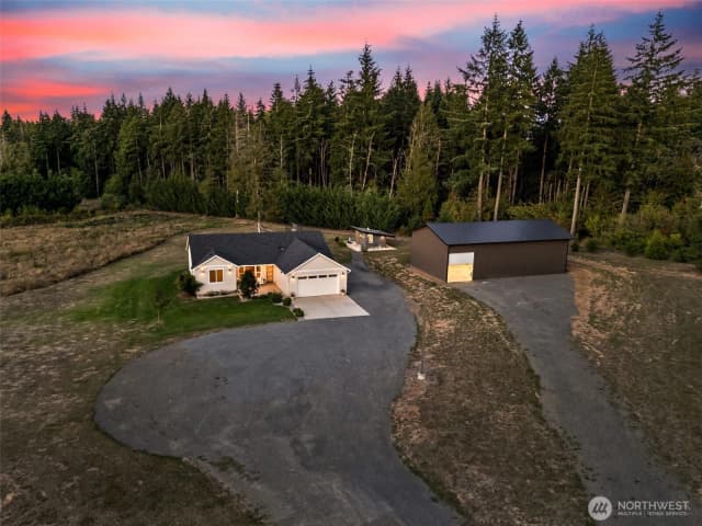 Property photo for 560 Park Road, Winlock