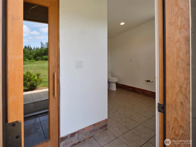 Property photo for 560 Park Road, Winlock photo 33