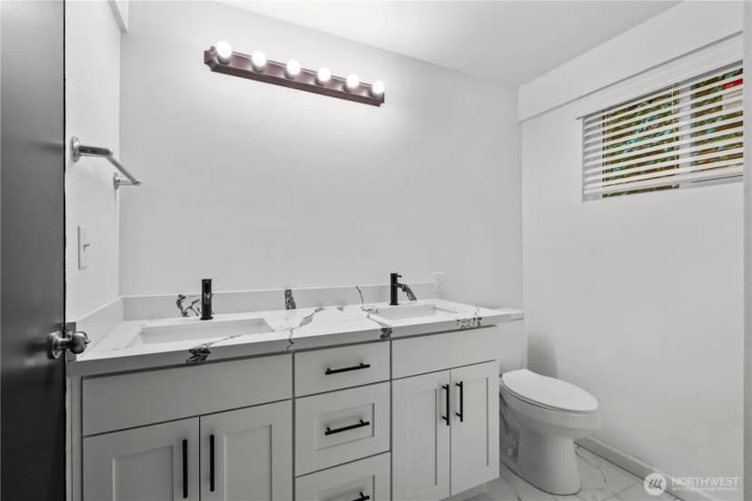 Property photo for 3240 90th Place Se, Mercer Island photo 18