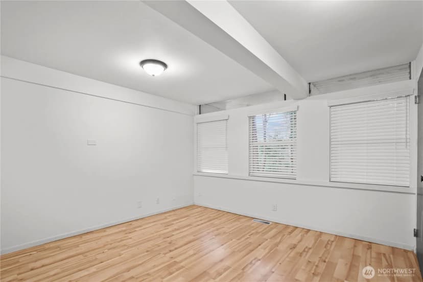 Property photo for 3240 90th Place Se, Mercer Island photo 17