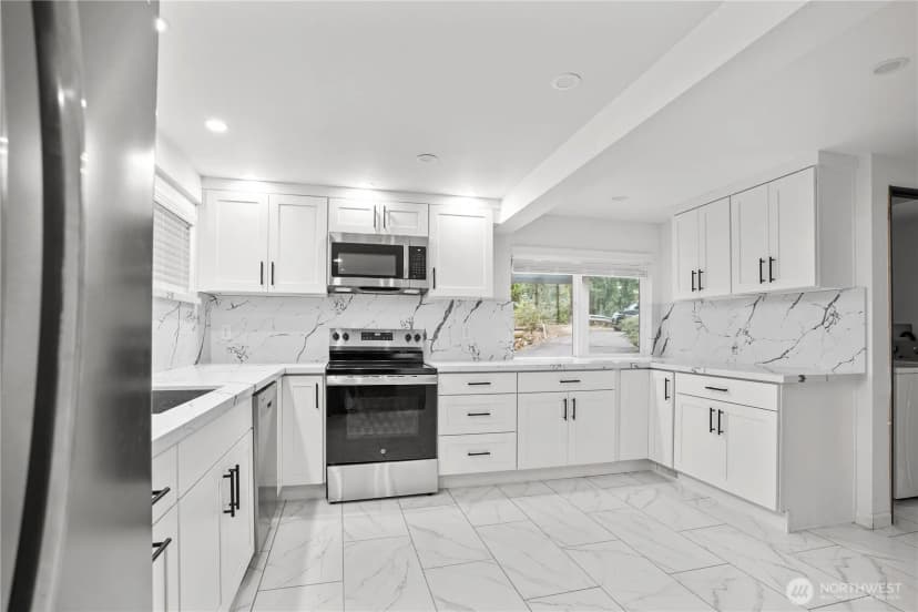 Property photo for 3240 90th Place Se, Mercer Island photo 8