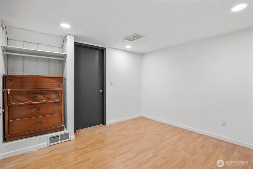 Property photo for 3240 90th Place Se, Mercer Island photo 32