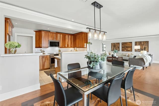 Property photo for 320 Melrose Avenue E #704, Seattle photo 3