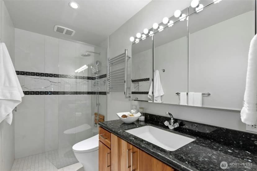 Property photo for 320 Melrose Avenue E #704, Seattle photo 12