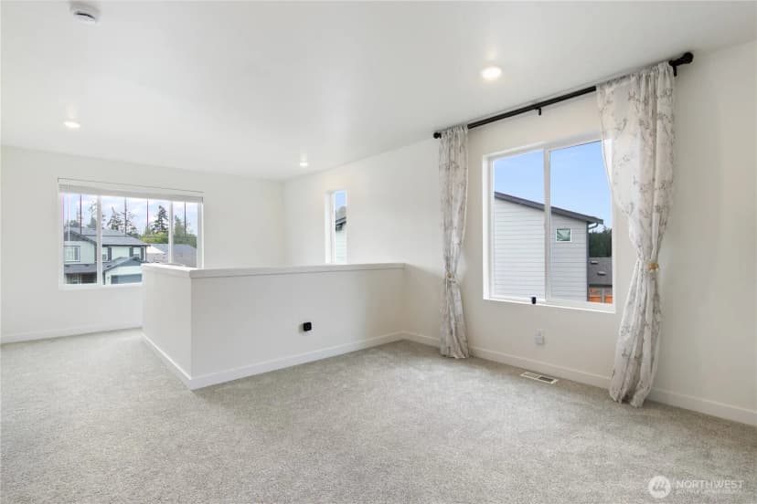 Property photo for 18624 134th Avenue E, Puyallup photo 18