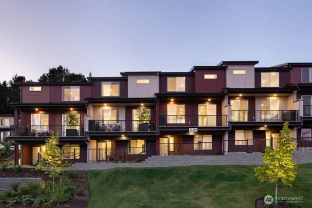 Property photo for 13209 Ne 127th Court #a, Kirkland