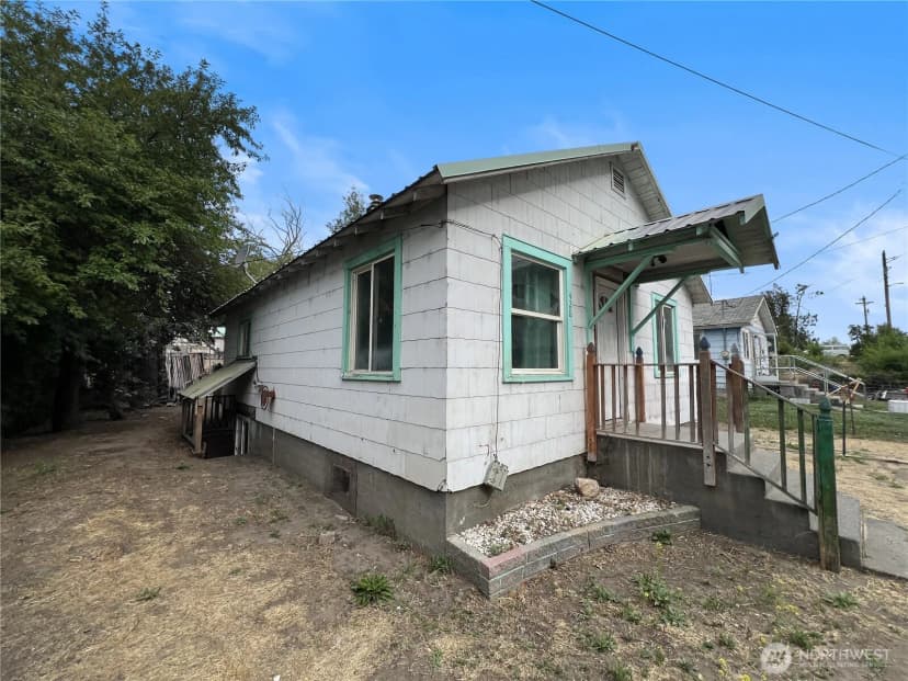 Property photo for 428 Garfield Street, Omak photo 2