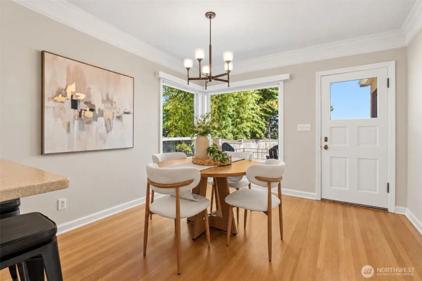 Property photo for 3006 36th Avenue Sw, Seattle photo 14