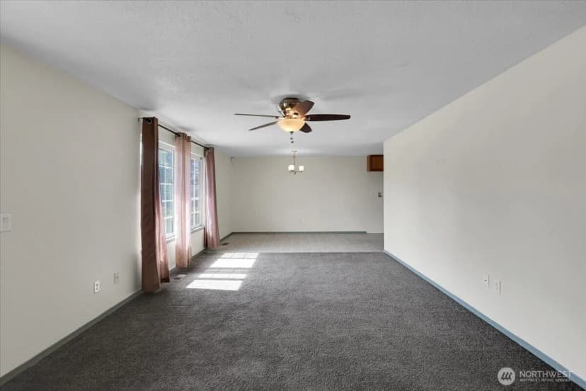 Property photo for 1621 113th Street S, Tacoma photo 3