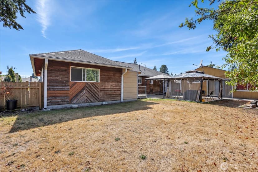 Property photo for 1621 113th Street S, Tacoma photo 28