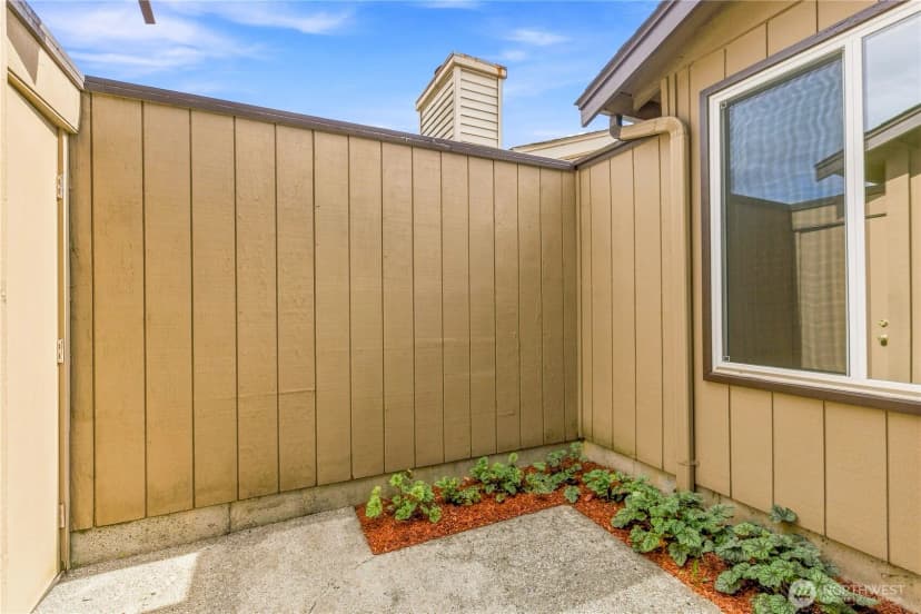Property photo for 10114 52nd Drive Ne, Marysville photo 12