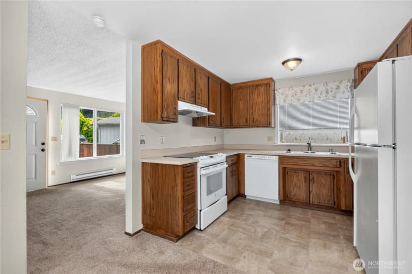 Property photo for 10114 52nd Drive Ne, Marysville photo 6