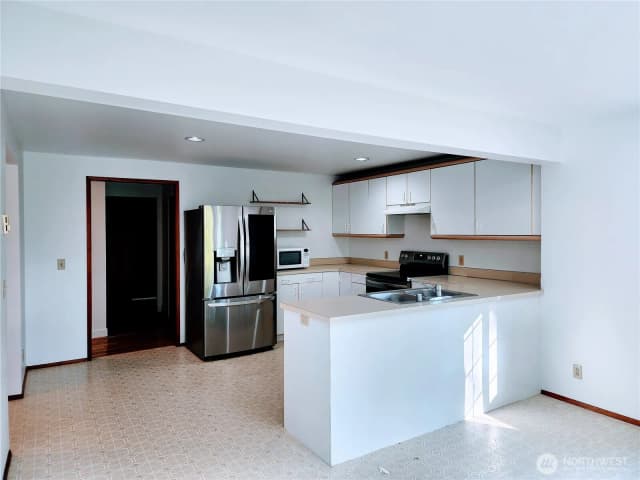 Property photo for 8542 Battle Point Drive Ne, Bainbridge Island photo 5