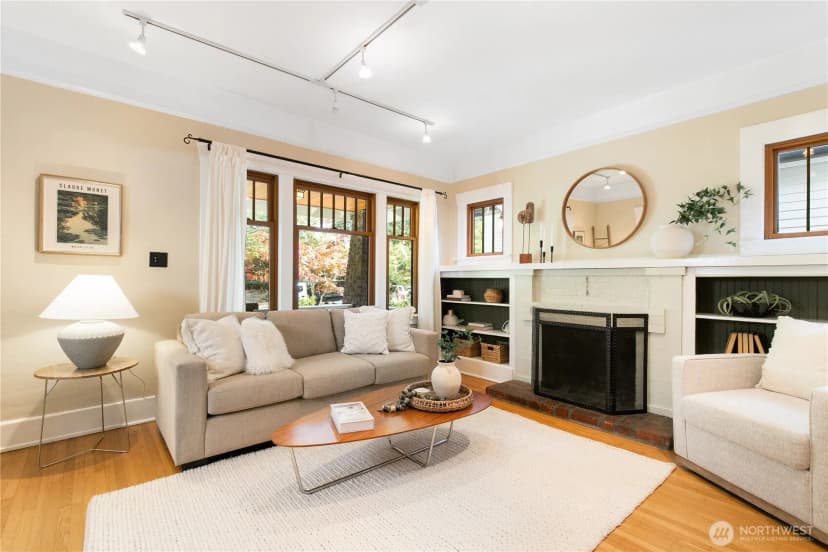 Property photo for 2141 7th Avenue W, Seattle photo 8