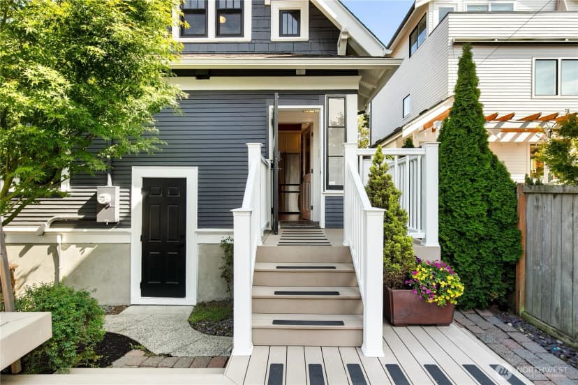 Property photo for 2141 7th Avenue W, Seattle photo 35