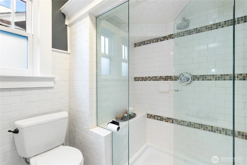 Property photo for 2141 7th Avenue W, Seattle photo 17