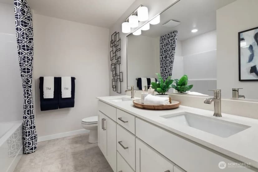 Property photo for 13209 Ne 127th Court #b, Kirkland photo 8