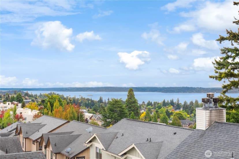 Property photo for 4407 44th Avenue Sw #a, Seattle photo 23