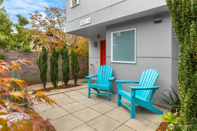 Property photo for 4407 44th Avenue Sw #a, Seattle photo 3