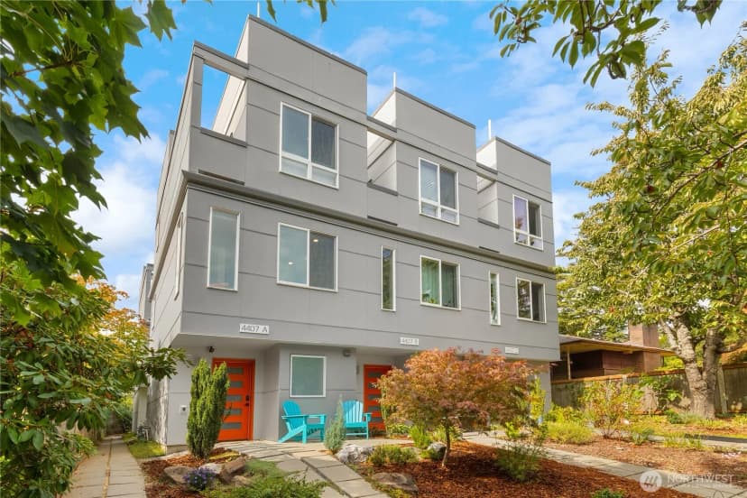 Property photo for 4407 44th Avenue Sw #a, Seattle